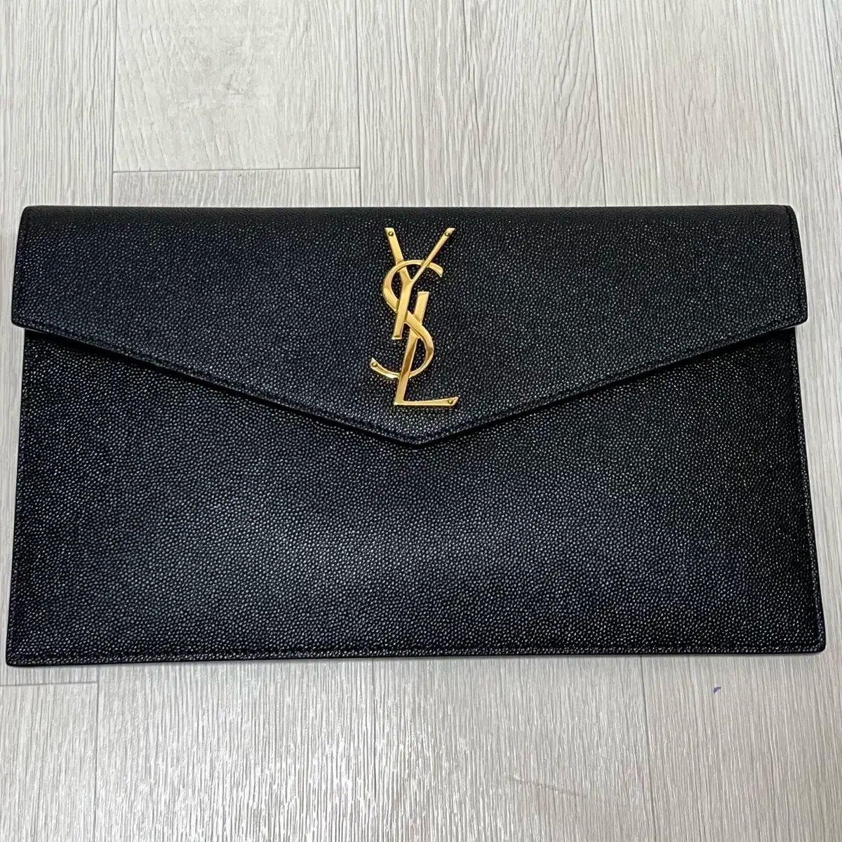 アップタウン クラッチ