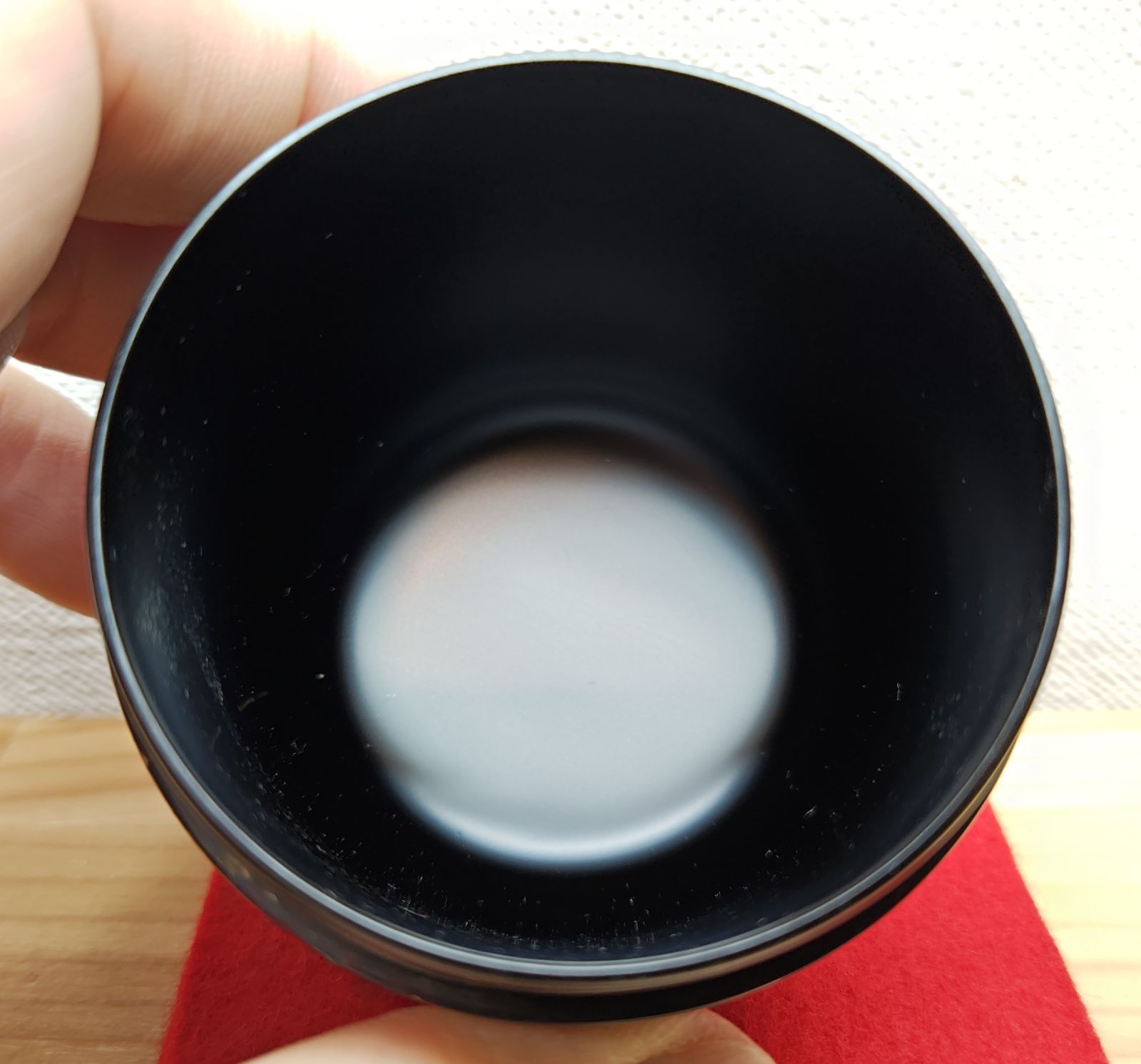 送料込【逢絢亭・新品】茶道具 中棗 銀杏と松葉蒔絵 木質 合成漆 職人協賛 紙箱 逢絢亭・新品】茶道具 棗 中棗 紺漆塗 波車蒔絵 木質 合成漆塗