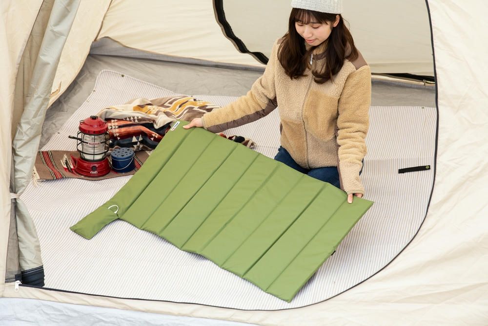 アイリスオーヤマ 防災グッズ アウトドアヒートマット 幅約94.5×奥行約