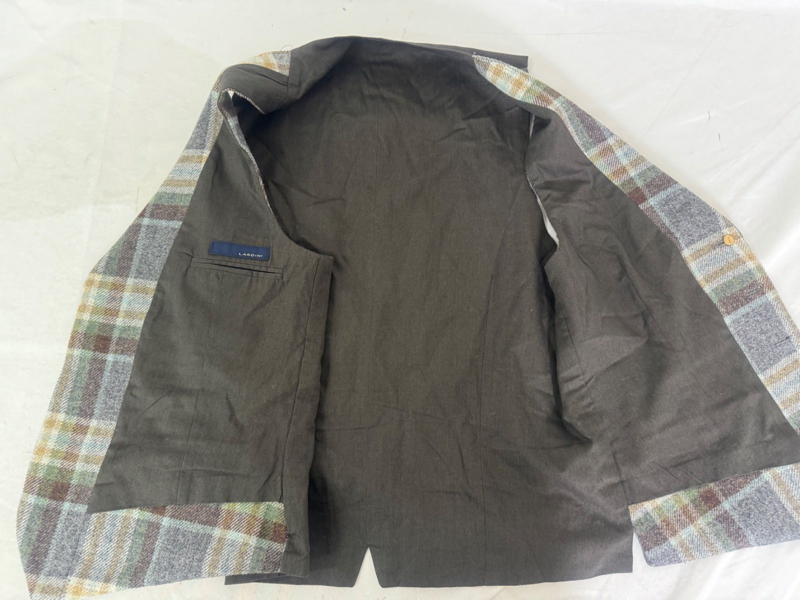 美品 LARDINI ラルディーニ ウール ベスト ブラウン チェック52 美品 LARDINI ラルディーニ ウール ベスト ブラウン チェック52