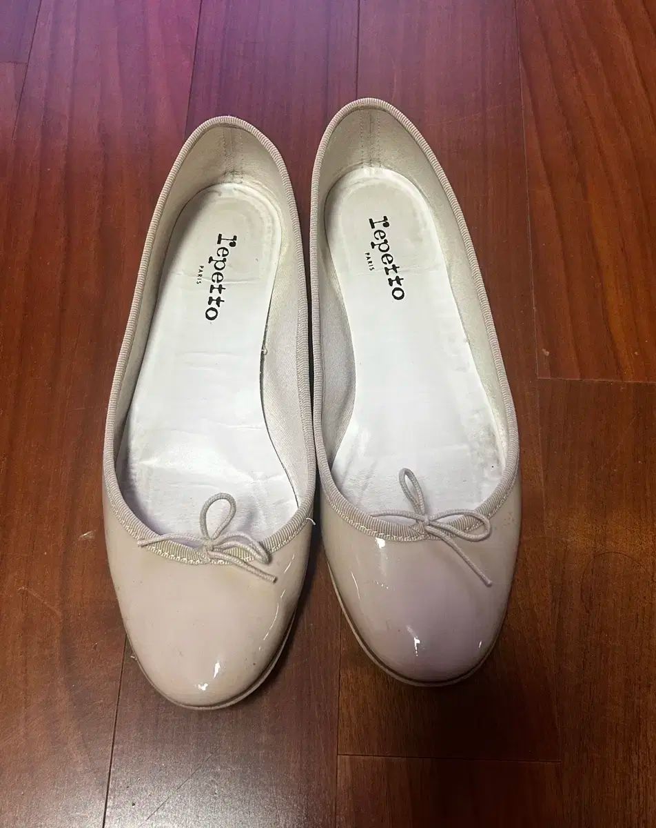 【お気に入り】 サンドリオン Repetto(レペット) 39 メルカリ - ベージュ 5 バレエ