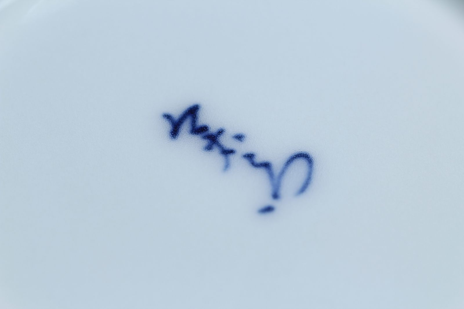 十三代今泉今右衛門 錦柘榴絵珈琲碗2客 カップ＆ソーサー 共箱