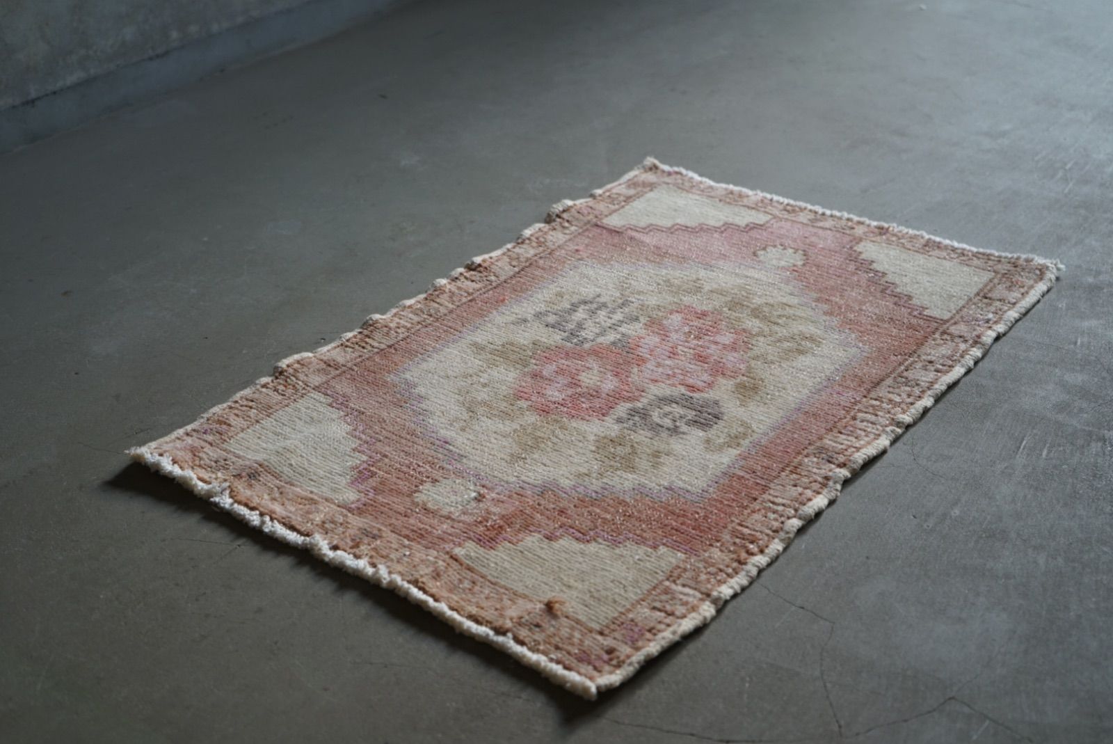 ヴィンテージ shalimar 民族柄 ペルシャ絨毯 大型絨毯 ヴィンテージ shalimar 民族柄 ペルシャ絨毯 大型絨毯