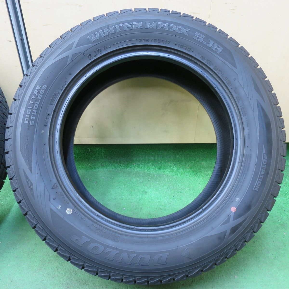 【美品！】225/65R17 スタッドレス【バリ溝】 送料無料] バリ溝！22年！9.5分☆スタッドレス 225/65R17