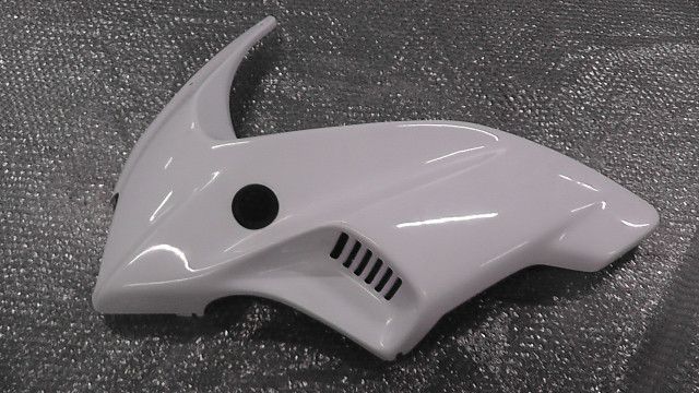 VT250FN ゼルビス MC25 の サイドカウル 左 1760577783