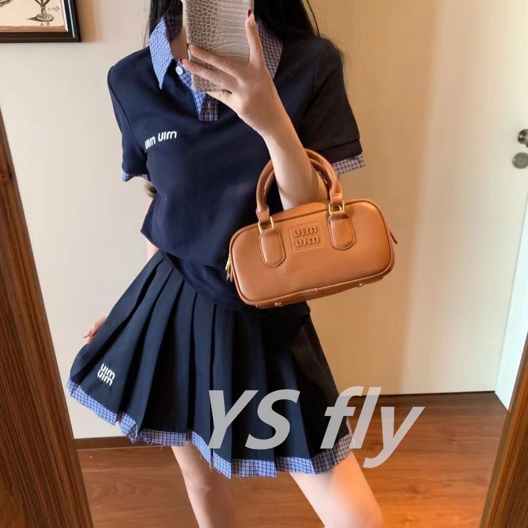 大人気 MIUMIU ミュウミュウ スーツ 半袖 /ミニスカート 2色 - メルカリ 