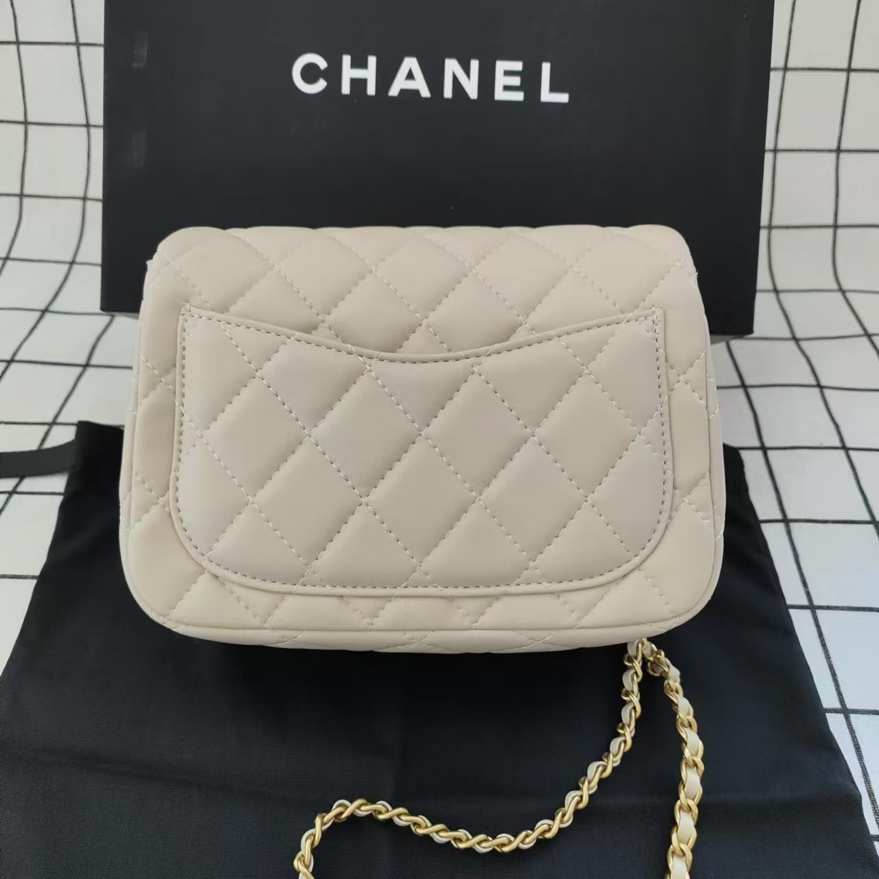 CHANEL シャネル ショルダーバッグ