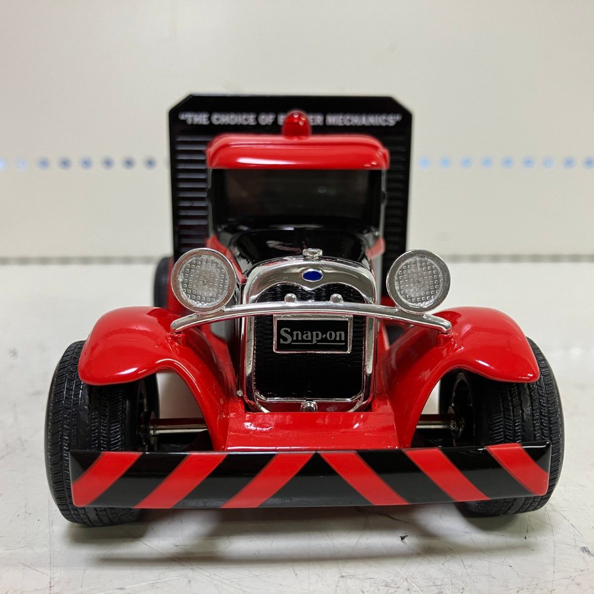 Snap-on 貯金箱 1/25 FORD MODEL A 8184 レッカー車 牽引車 オブジェ スナップオン 札幌市 屯田店 ЗЗSnap-on スナップオン フィギュア 貯金箱 フォード モデルA