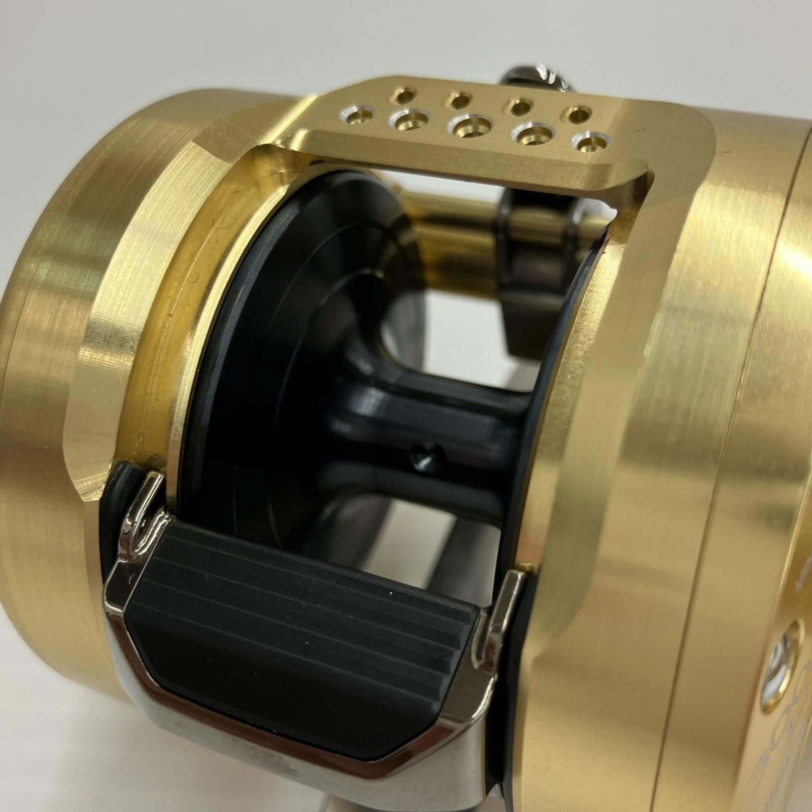 σσSHIMANO シマノ 23カルカッタコンクエスト 045935