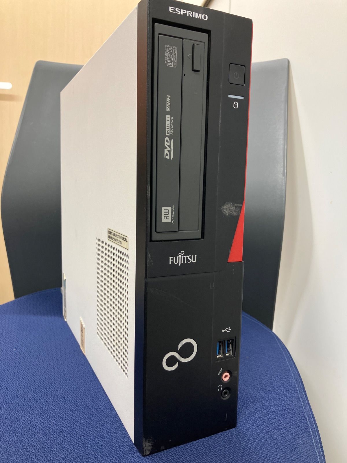 ジャンク FUJITSU ESPRIMO デスクトップPC CP680346-01 D-583 CA40701