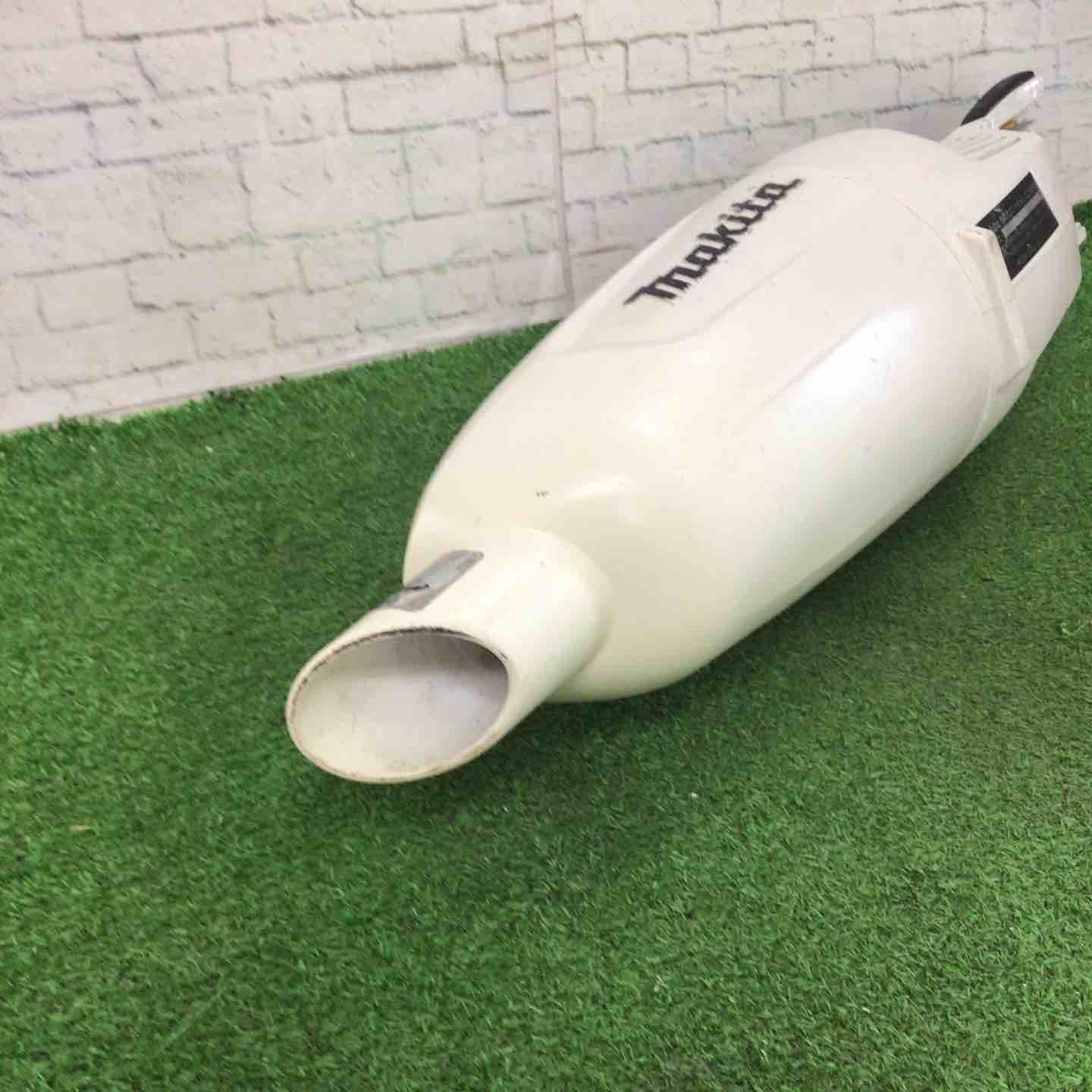 makita コードレスクリーナー