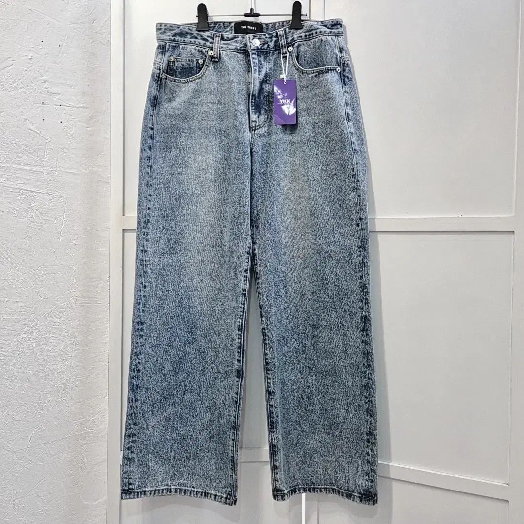 【中古】 ロデオの町で/ハーパーコリンズ・ジャパン/アリス・モーガン 中古】 ロデオの町で/ハーパーコリンズ・ジャパン/アリス・モーガン