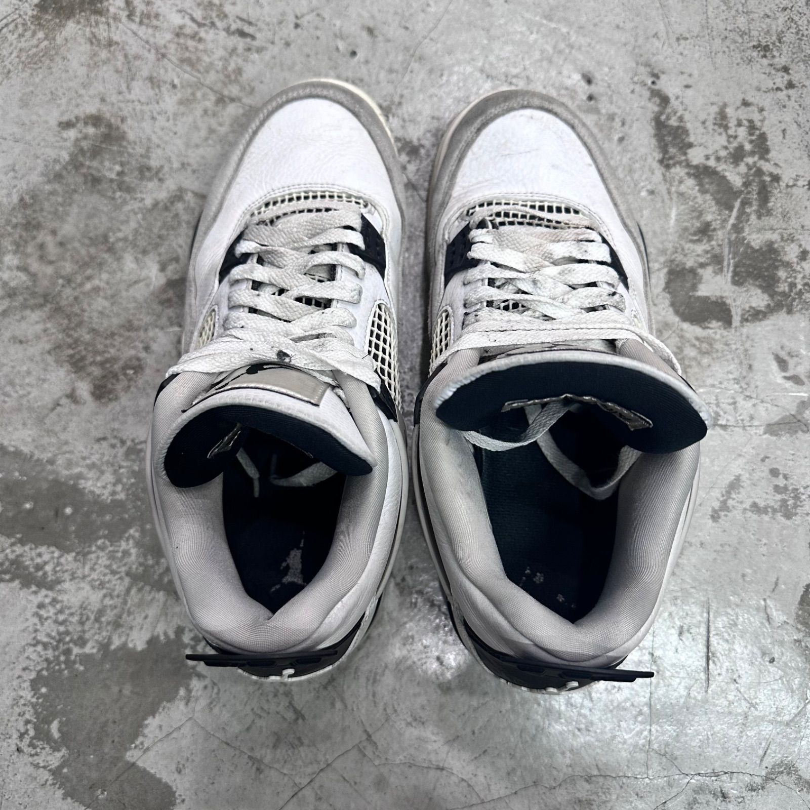 NIKE Air Jordan 4 