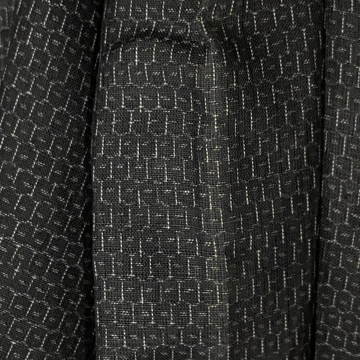 亀甲絣 黒