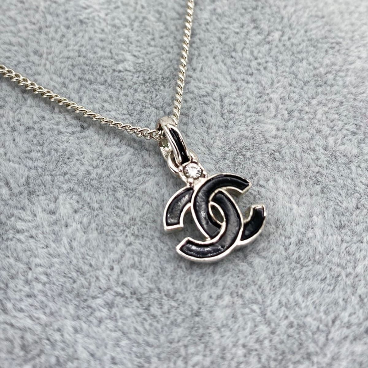 CHANEL シャネル ココマーク ペンダント ネックレス ブラック CHANEL シャネル ココマーク ペンダント ネックレス ブラック