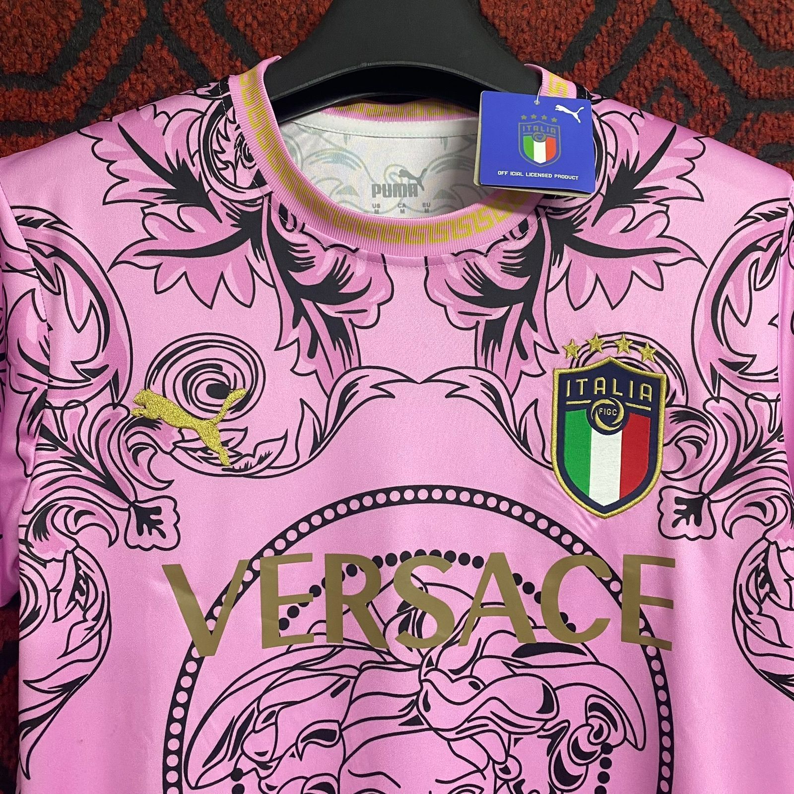 人気商品 新品 未使用 VERSACE ヴェルサーチ イタリア代表ユニフォーム - メルカリ