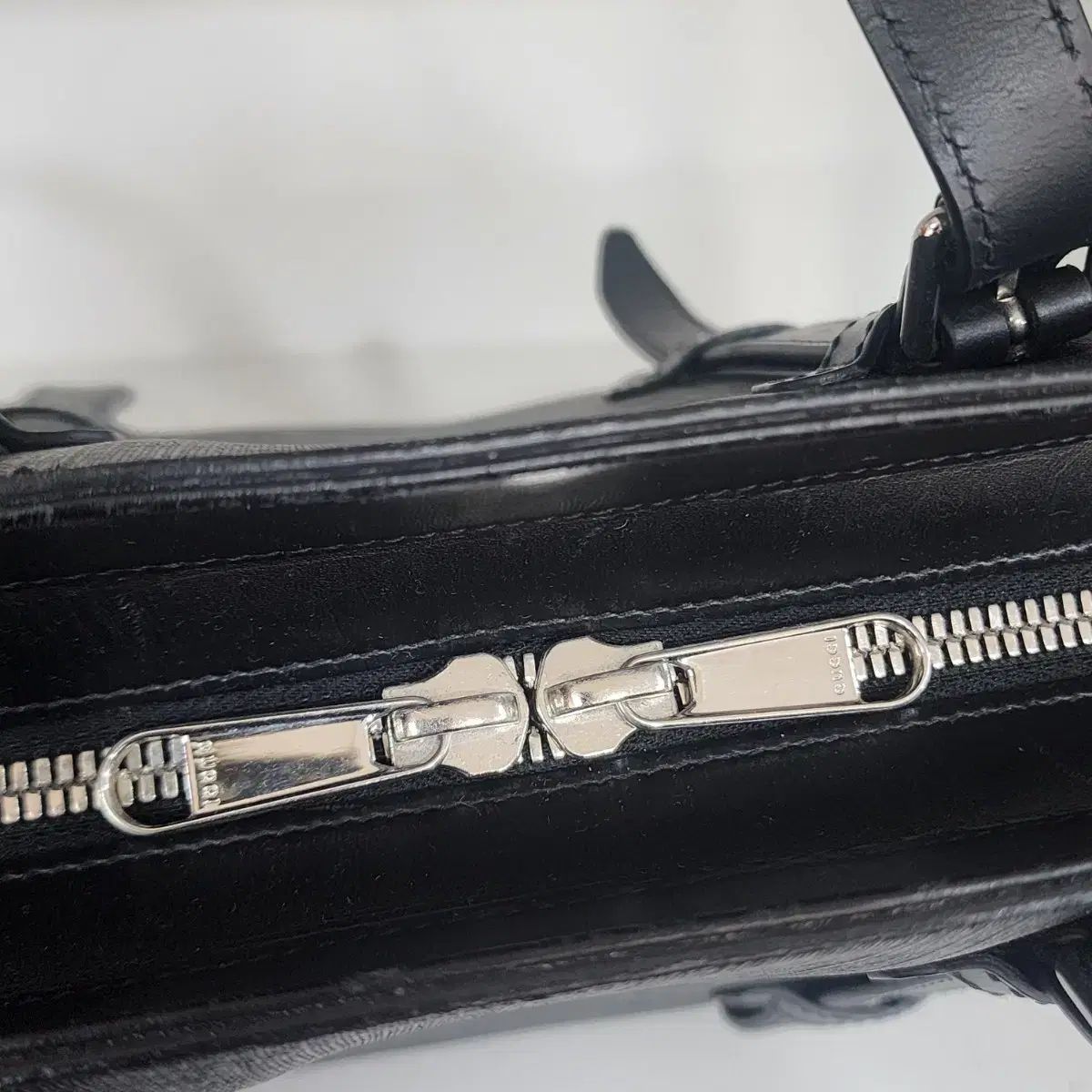 ユニセックス トートバッグ