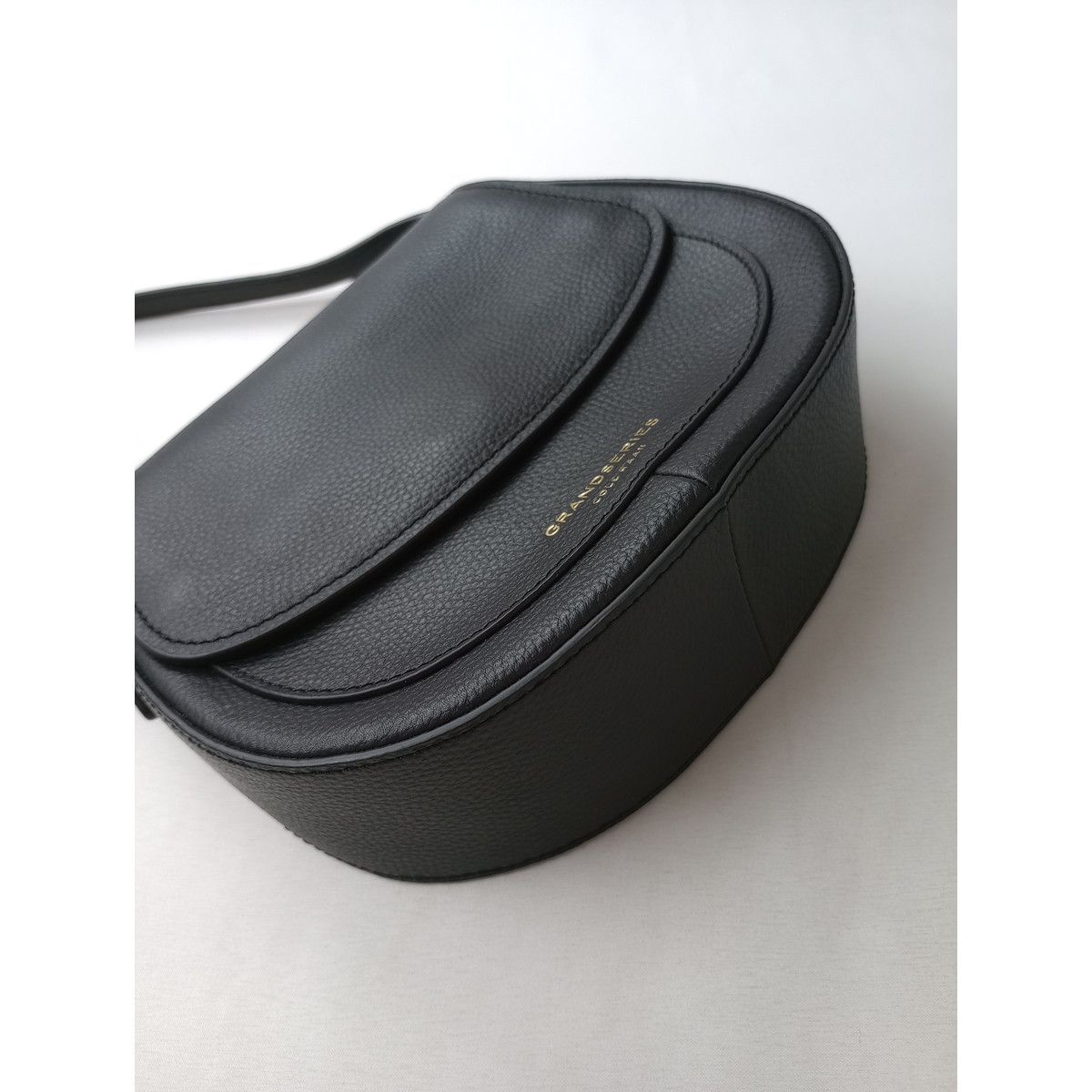 ✨希少✨コールハーン メッセンジャー バッグ クロスボディ レザー ショルダー コールハーン COLE HAAN レザーメッセンジャーバッグ クロス
