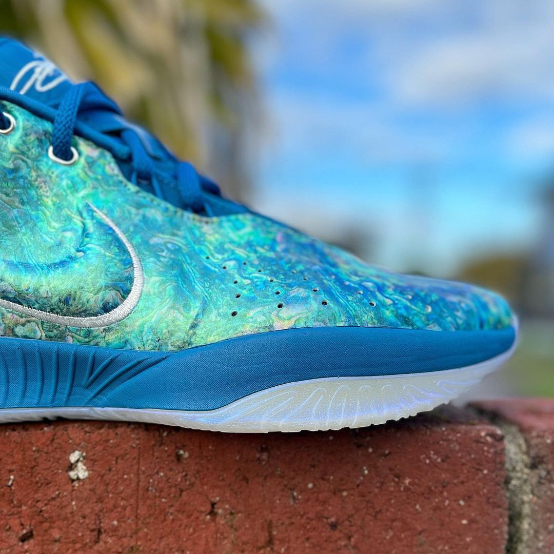 NIKE LEBRON 21 