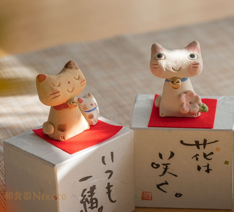 瀬戸焼手作り 箱飾り猫(花) 招き猫の置物招福置物 和の縁起物 瀬戸焼手作り 箱飾り猫(花) 招き猫の置物招福置物 和の縁起物