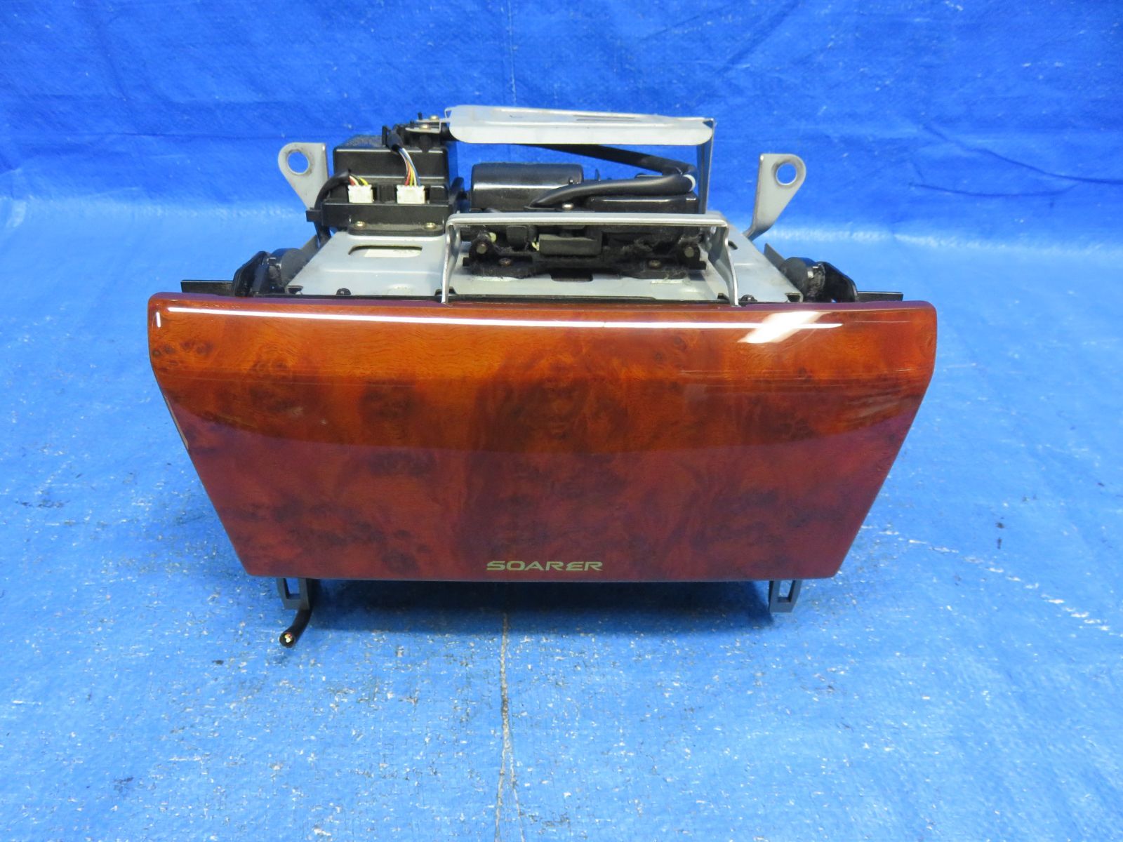 LA6492 ソアラ UZZ40 前期 オーディオ CD＆MD チューナーデッキ 純正 86120-24380 6連CDチェンジャー 木目調 開閉式