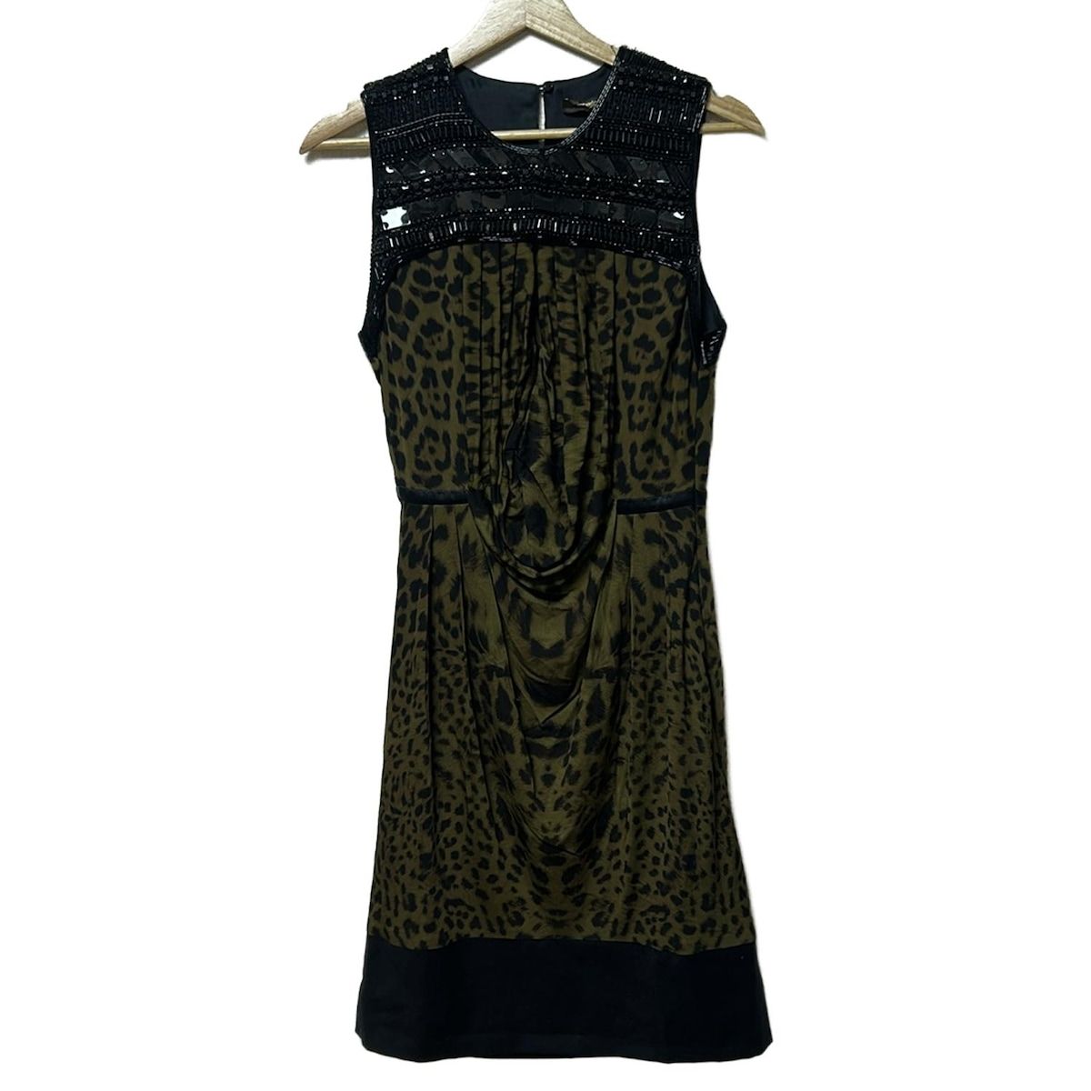 ロベルトカヴァリ ドレス サイズ38 M レディース - カーキ×黒 クルーネック ノースリーブ ひざ丈 ビーズ ビジュー 豹柄