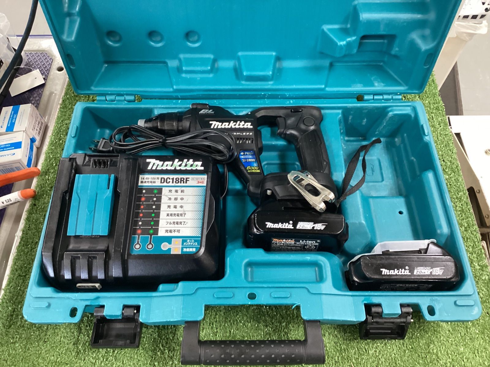 B makita マキタ 18v充電式スクリュードライバ 黒 6.0Ahバッテリx1|充電器|ケース FS600DRGB
