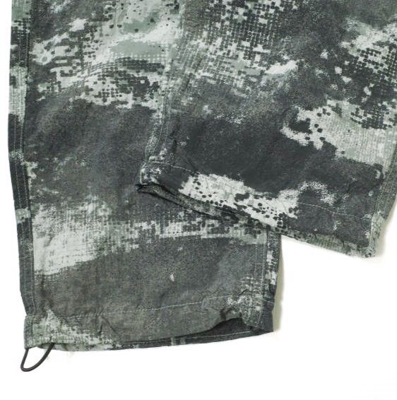 STONE ISLAND ストーンアイランド 24SS CAMOUFLAGE NYLON PANTS