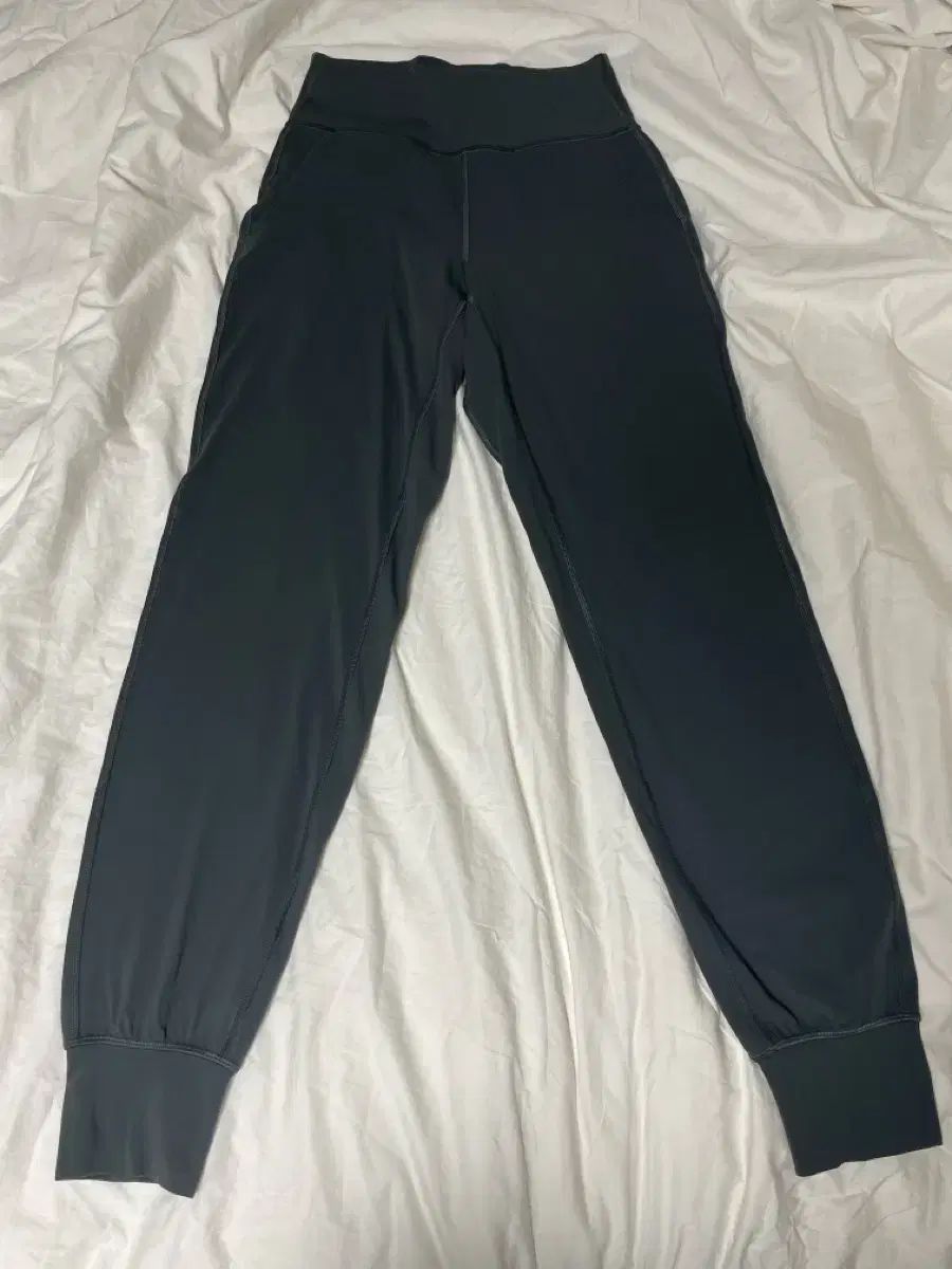 lululemon ルルレモン 位置合わせ ジョガーパンツ グラファイトグレー 4 サイズ