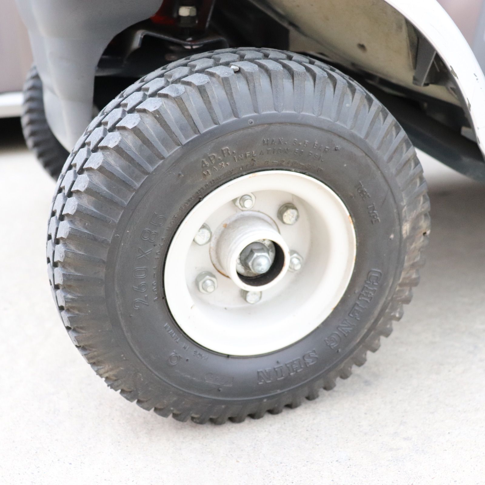  愛知県発 SERIO セリオ 歩行パートナー SBT 40 セニアカー シルバー 銀 シニアカー 高齢者 散歩 即日対応 ラクル介護館 電動カート 看護 介護用品