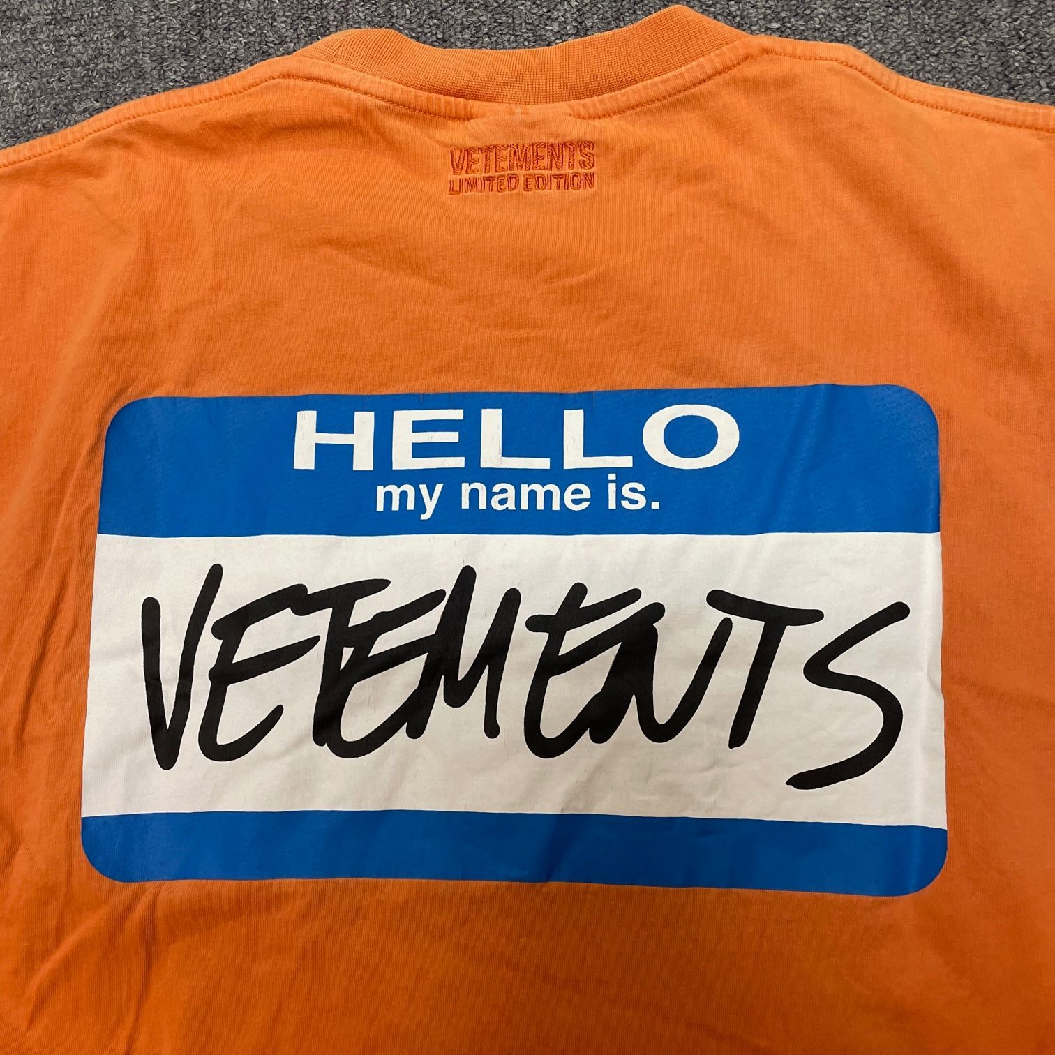 VETEMENTS ヴェトモン MY NAME IS VETEMENTS T-SHIRT マイネームイズ ...