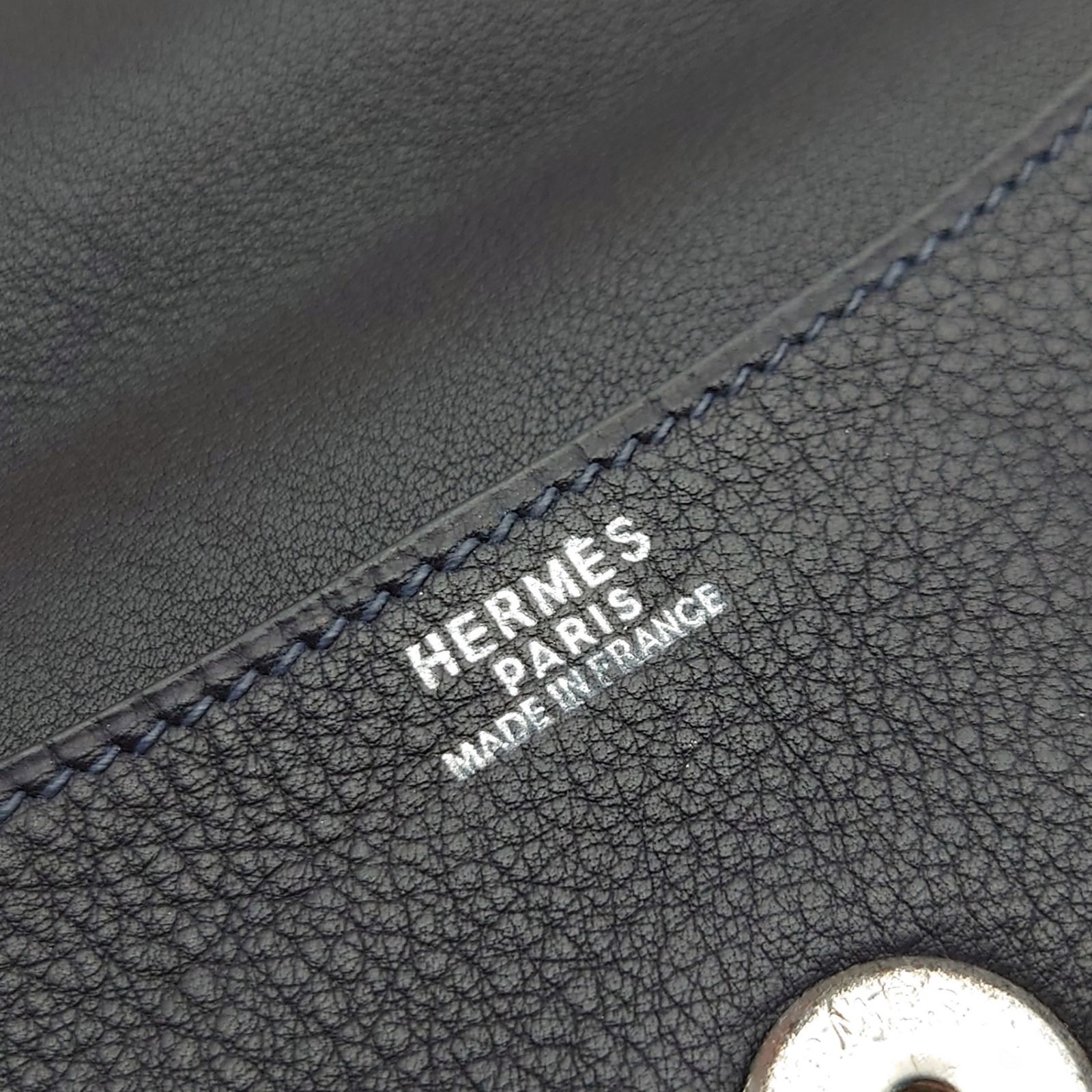 エルメス HERMES ポシェット リオ クラッチバッグ セカンドバッグ シンプル スクエア 無地 きれいめ エレガント おしゃれ カジュアル ブラック シルバー レザー メンズ レディース AB品 当店通常価格89800円