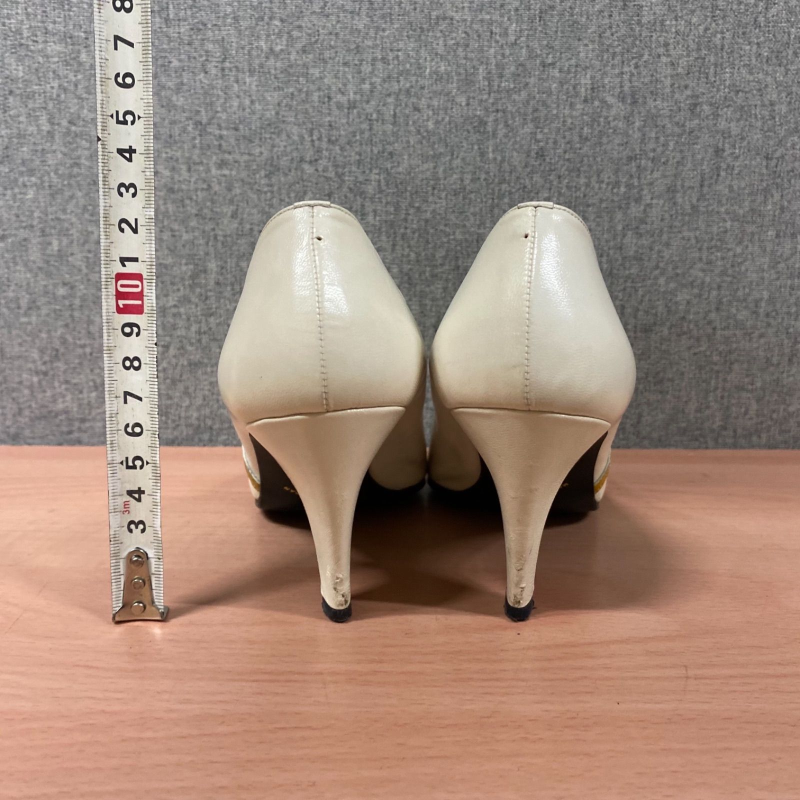 新品・未使用】ランバン ヒール パンプス 22.5cm 訪ねる