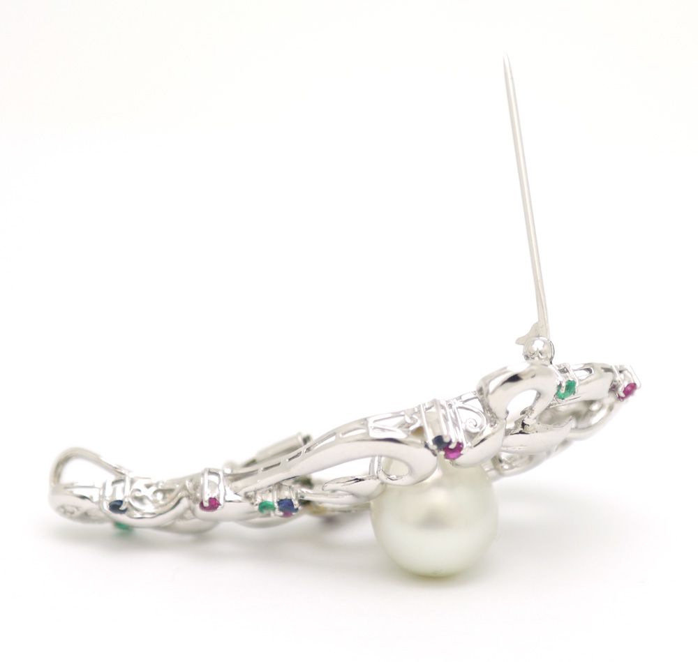 サファイア0.05ct エメラルド0.05ct