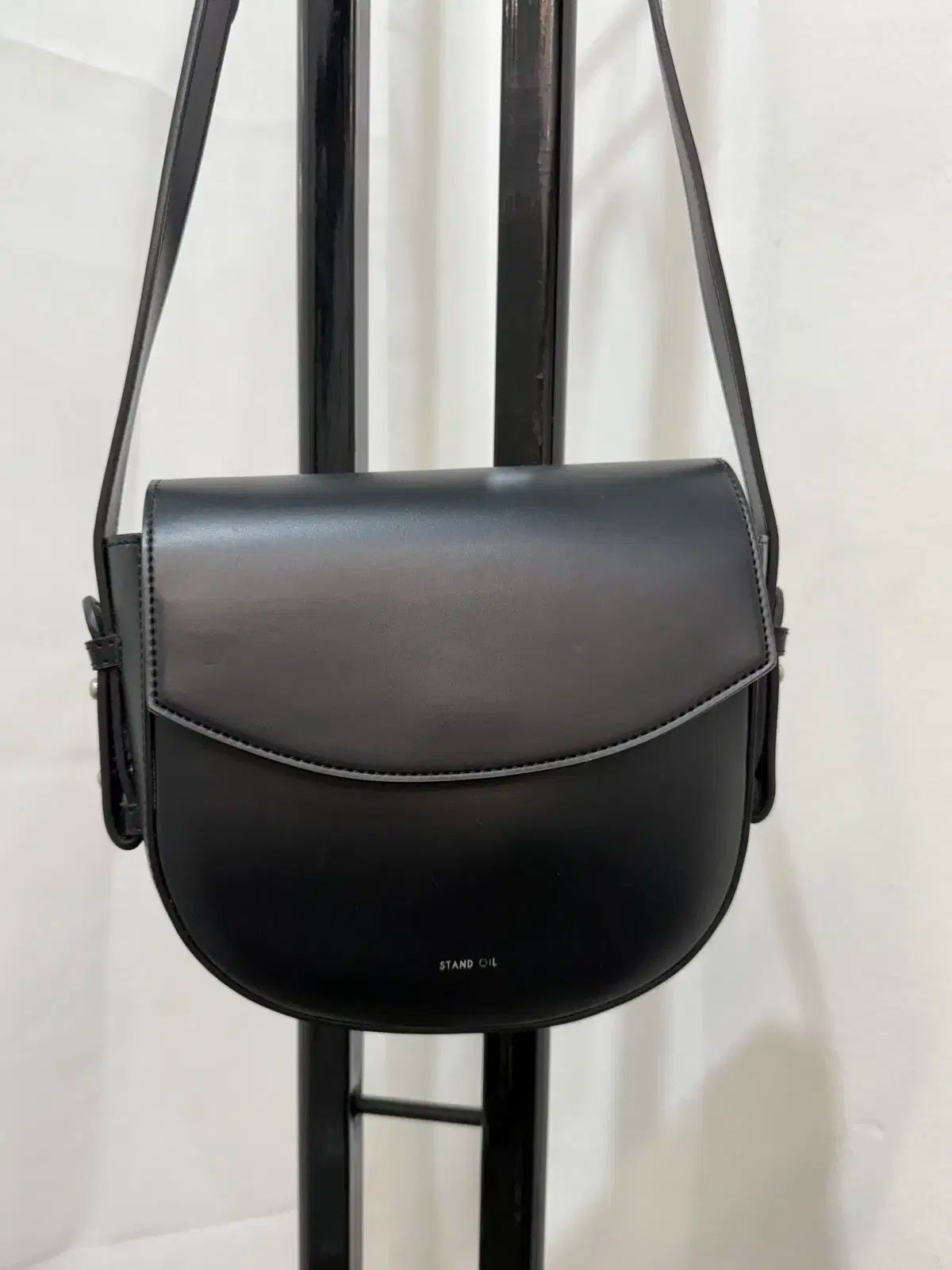 スタンドオイル　ブラック　ボディバッグ　STAND OIL スタンドオイル バッグ ブラック×ゴールド