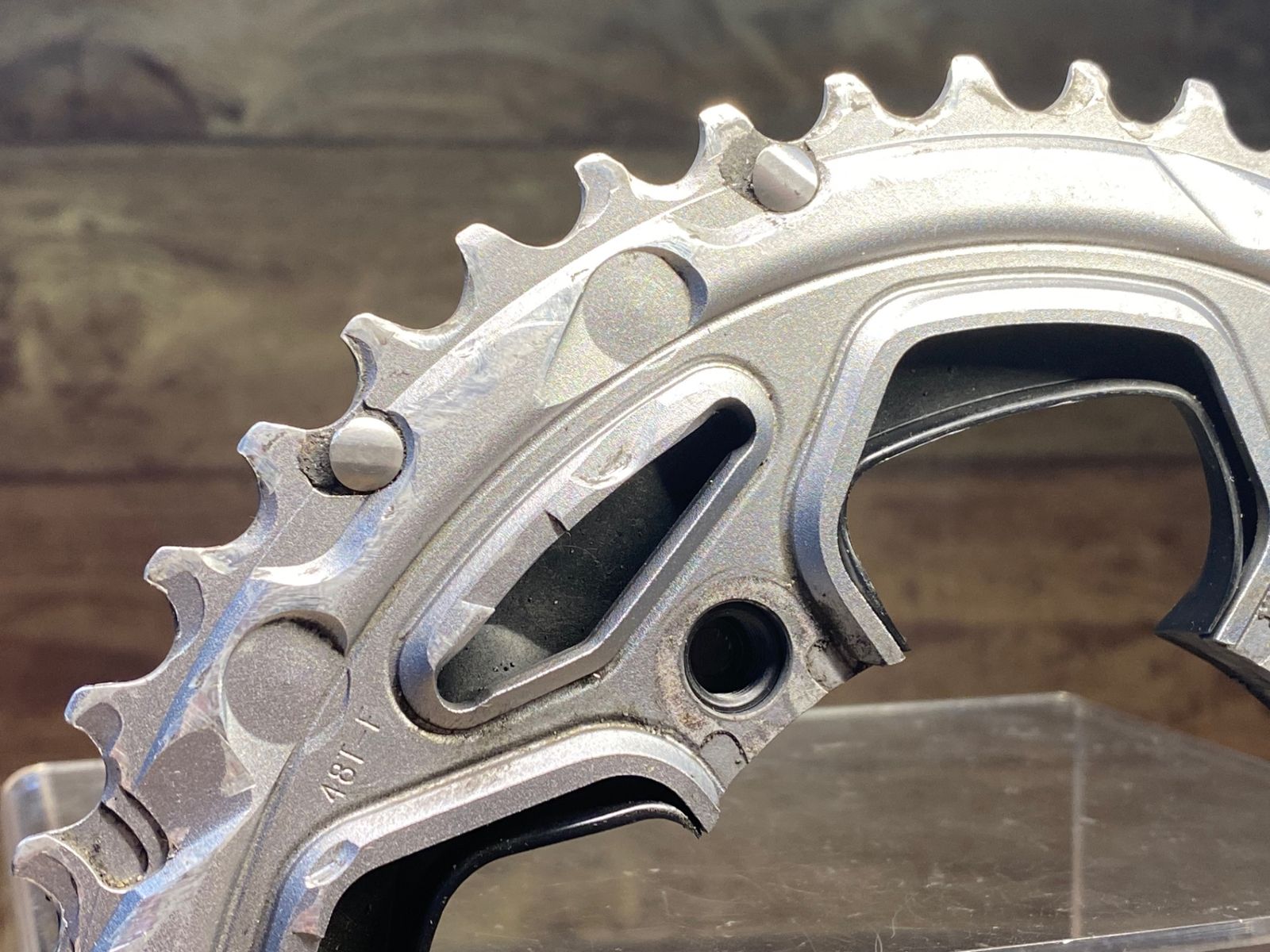 HY300 スラム SRAM フォース FORCE 12s 48T チェーンカバー割れあり 