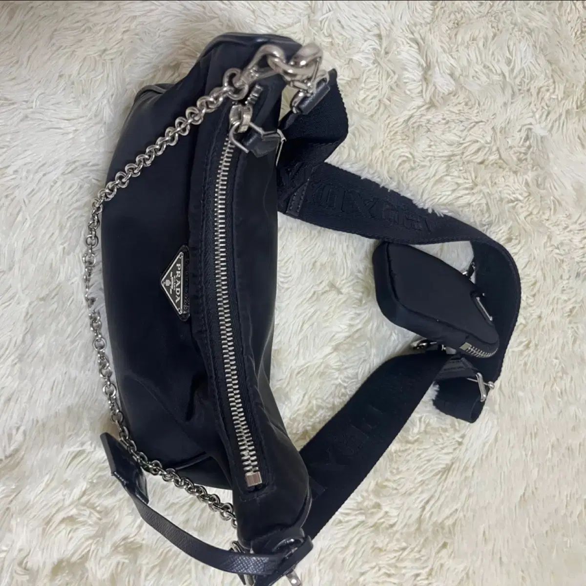 【PRADA】Re-Nylon 2005 リエディション ホーボーバッグ・中古 PRADA(プラダ) Re-Edition リエディション Re-Nylon 2005
