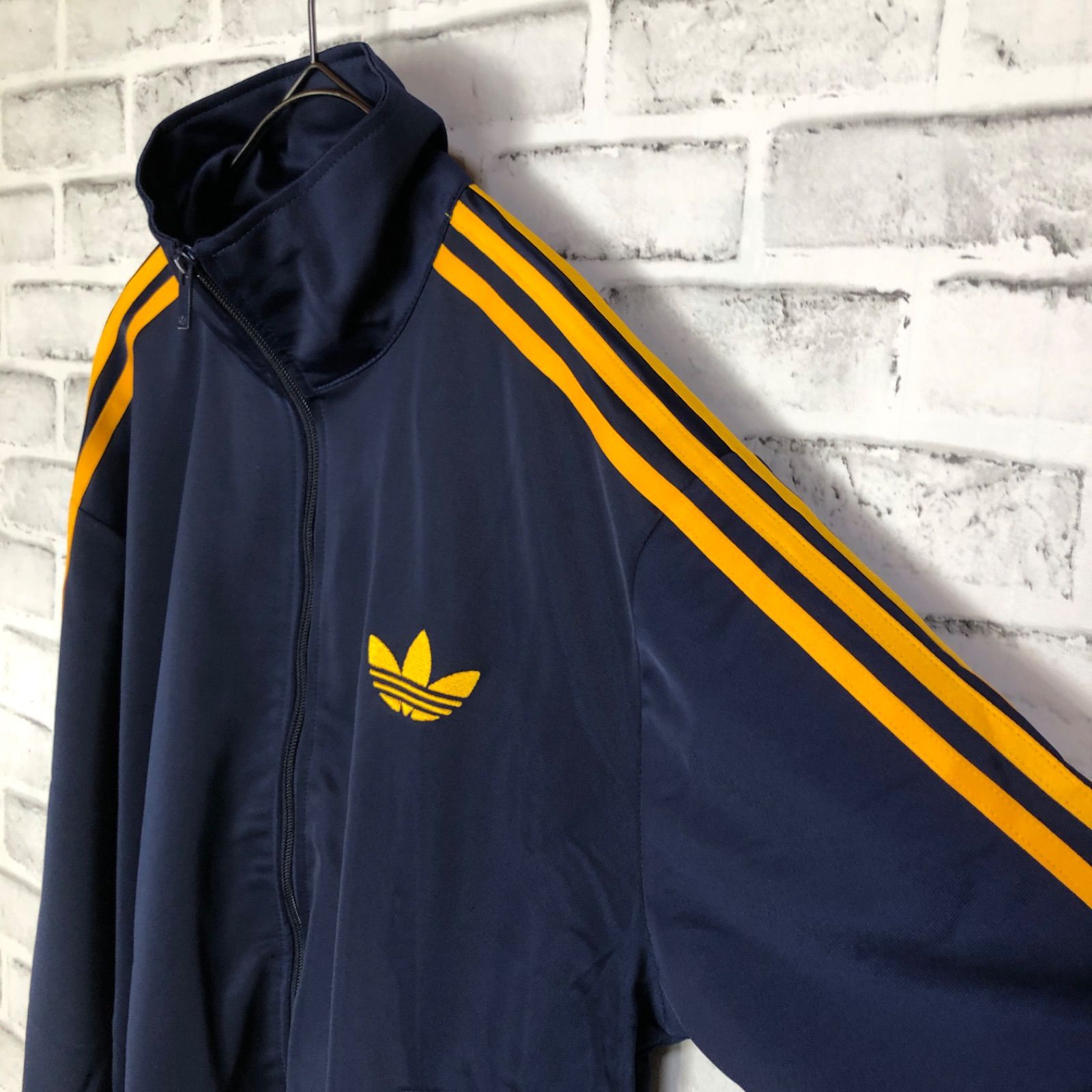 新品レディースS⭐️adidas トラックジャケット 刺繍トレ