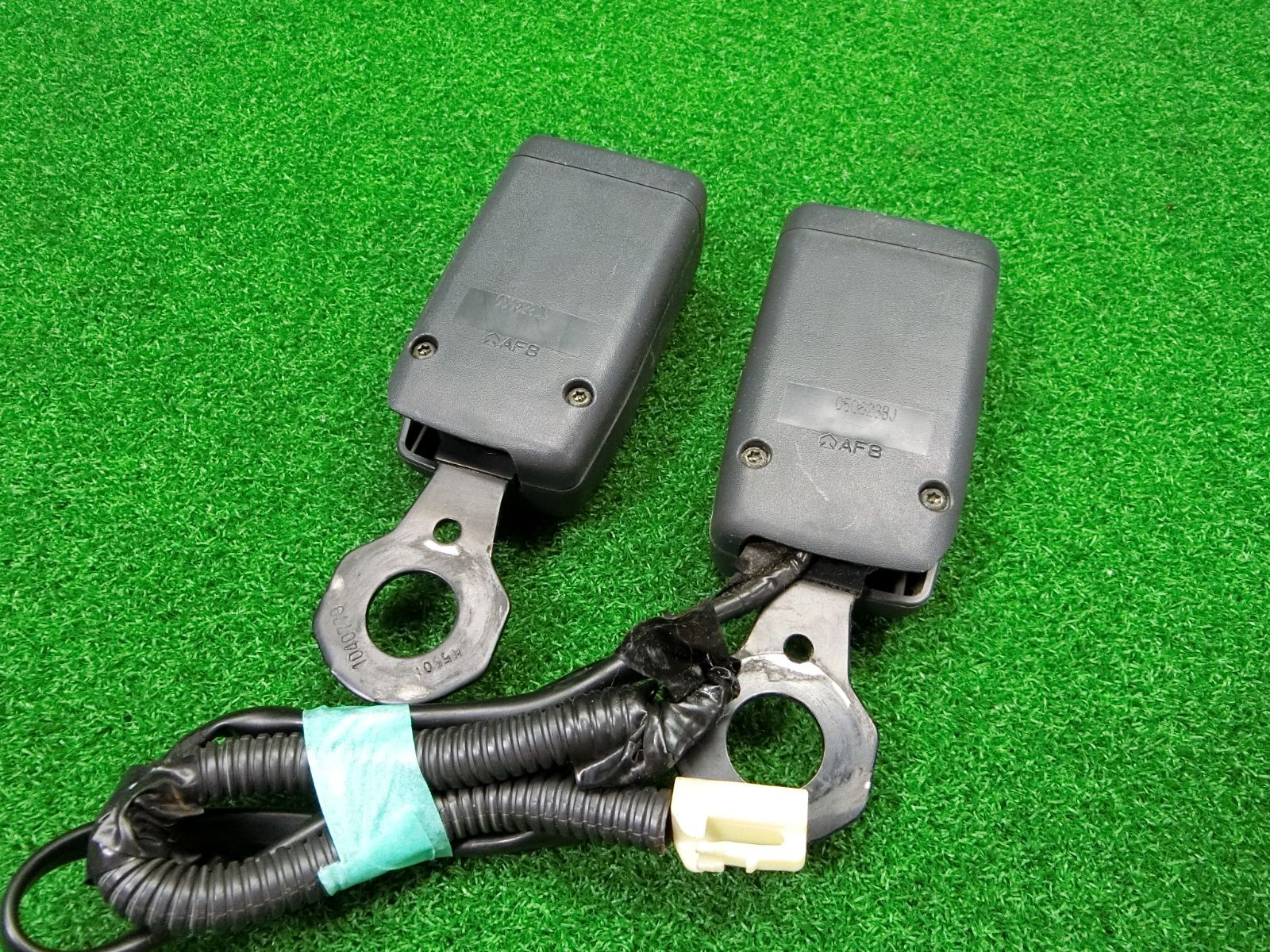 フロントシートベルト 左右セット