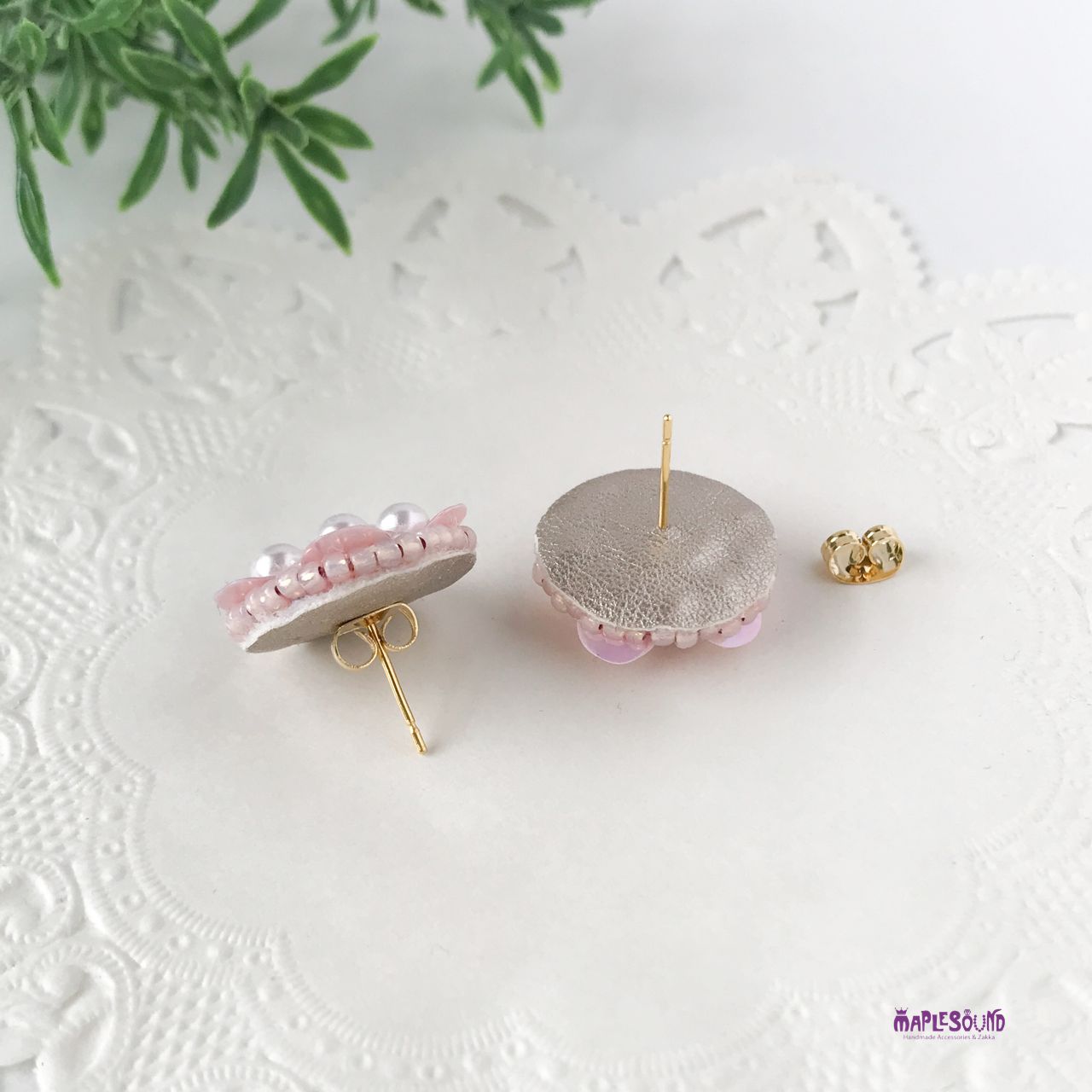 桜 ピアス ビーズ刺繍 スパンコール - メルカリ