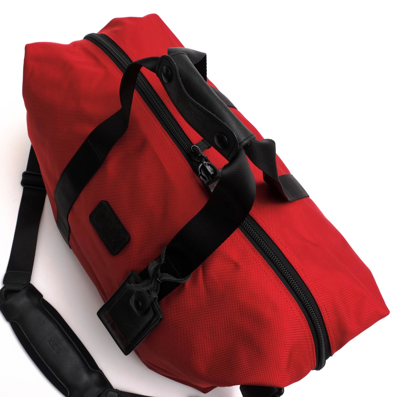 極美品TUMI アルファ2 22149 スモール・ソフト・トラベル・サチェル