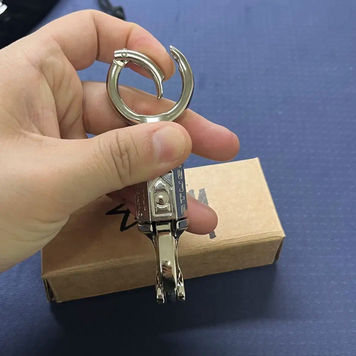 25SS STUSSY(ステューシー) ビルト タフ カラビナ クロム