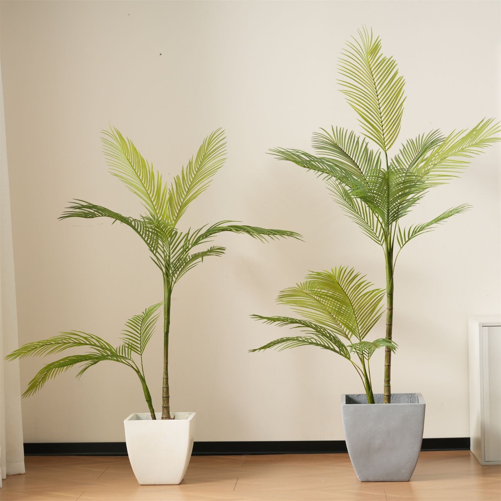 大型迫力 フェイクヤシの木｜水性塗装でリアルな人工観葉植物｜ホテル