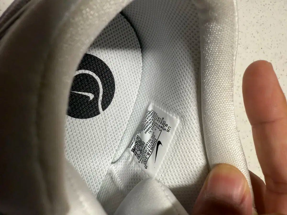 NIKE ナイキ コート ズーム プロ ホワイトブラック 275mm LLC-HASEGAWATOSO_COM