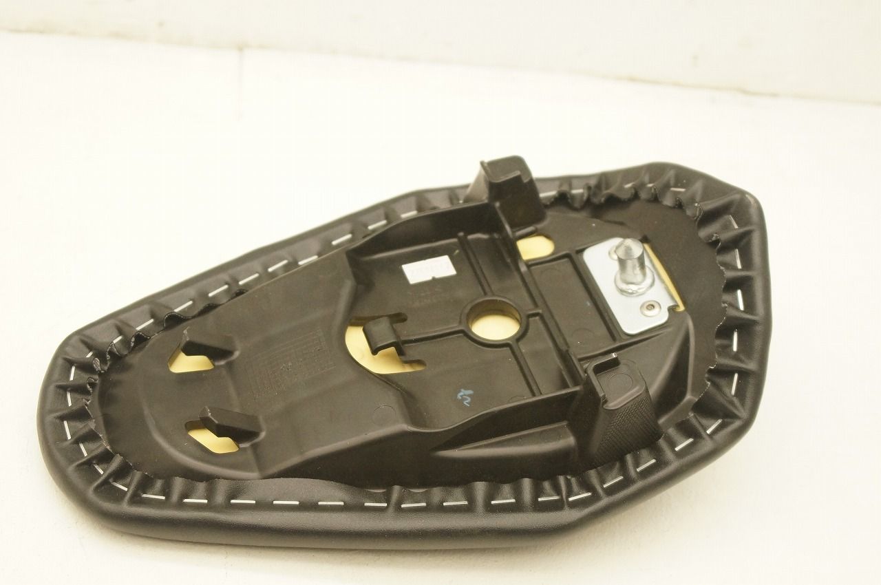 ZX25Rタンデムシート カワサキ ZX-25R(ZX250E) 純正タンデムシート 53066-0671 破れ