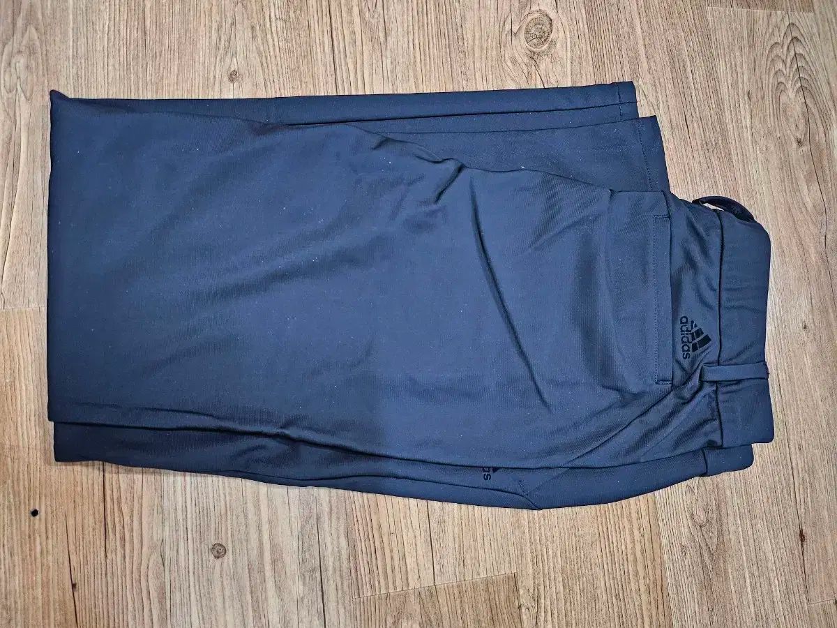 アディダスゴルフ起毛パンツ 34