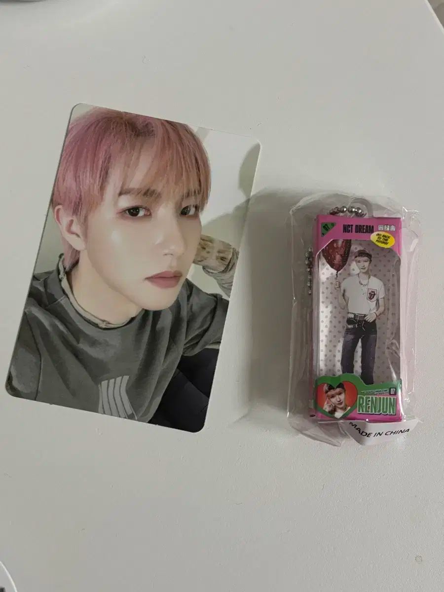 NCTDREAM ポップアップ アクリスタンド ロンジュン トレカ付き 新品 nct dream ロンジュン トレカ ポップアップ popup BTTF md