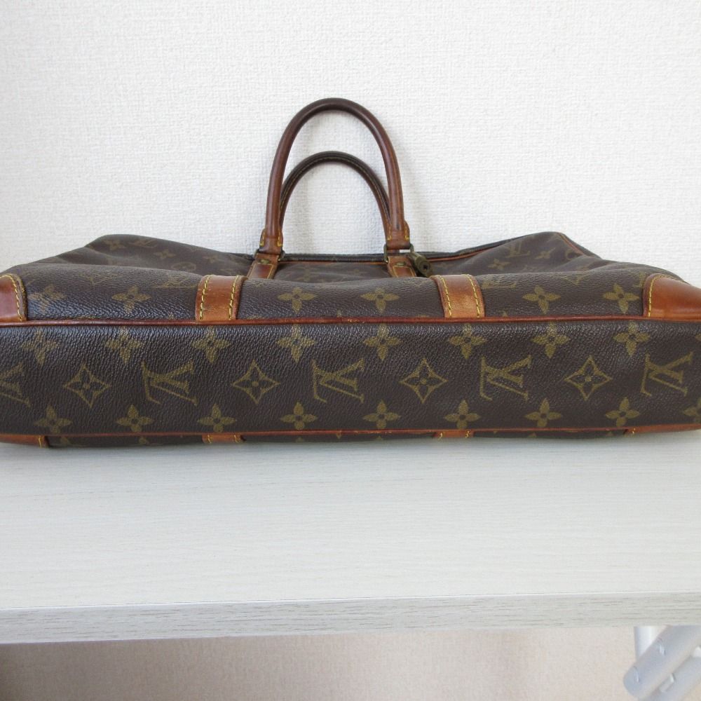 LOUIS VUITTON ルイヴィトン モノグラム ポルトドキュマン