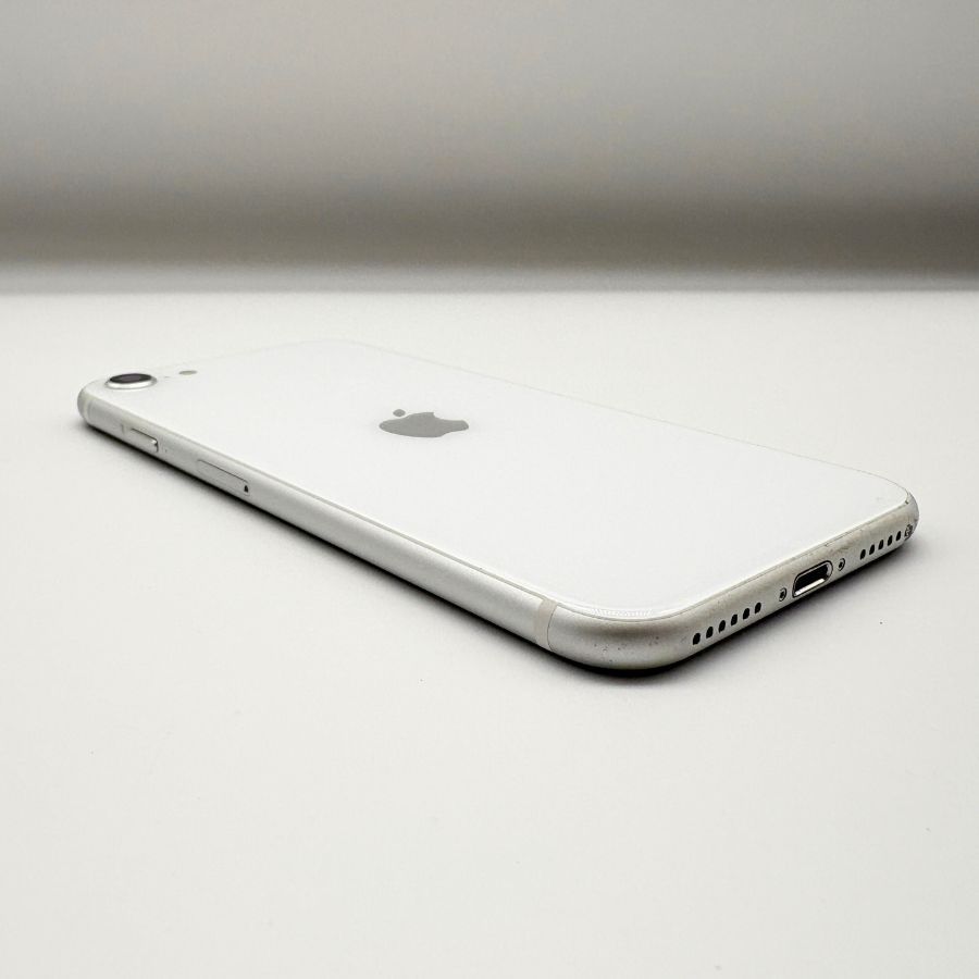 美品 SIMフリー iPhoneSE 第2世代 64GB ホワイト 判定 ○ SE2 送料無料 第