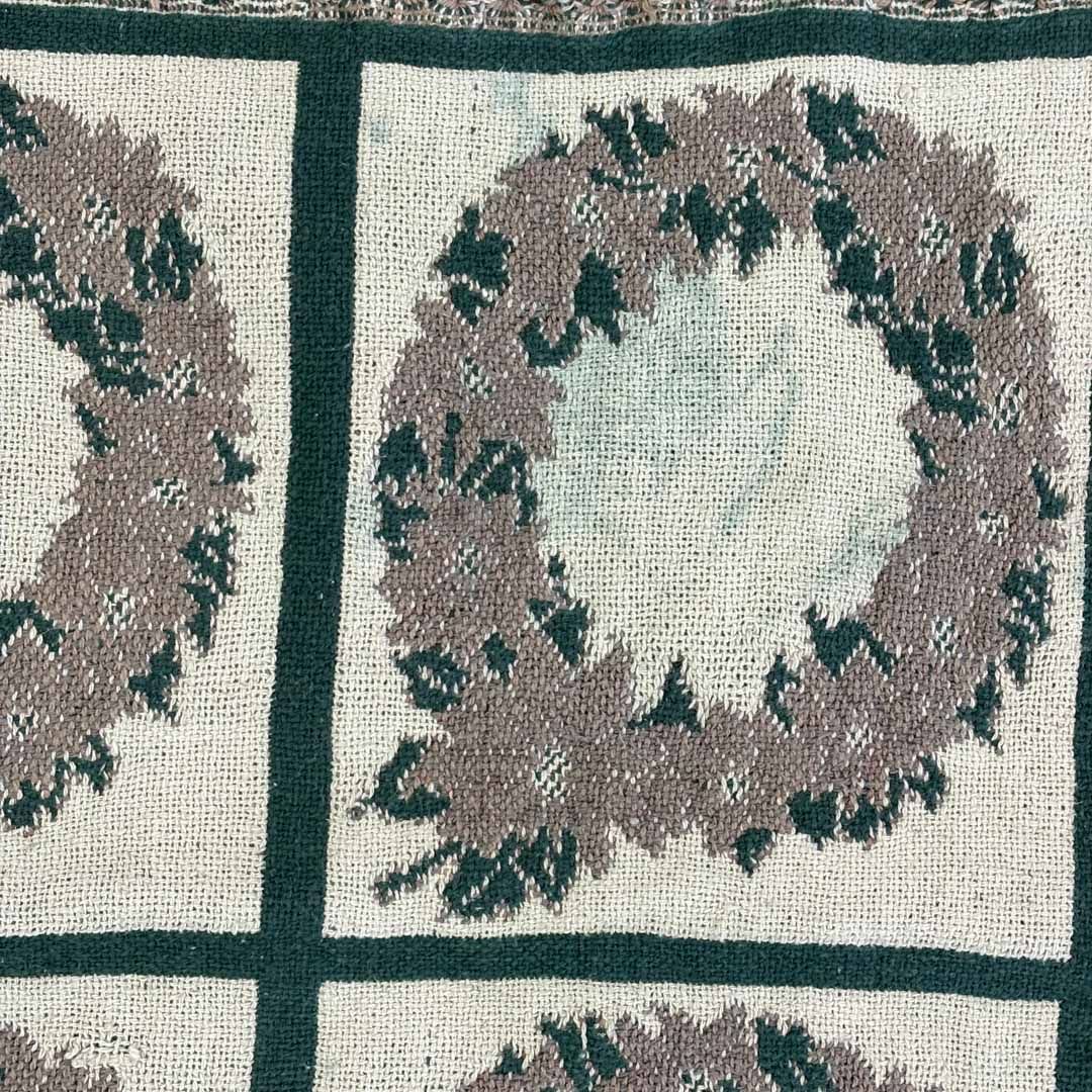 vintageラグ カーペット フラワー リース パターン 1898 vintageラグ カーペット フラワー リース パターン 1898 - メルカリ